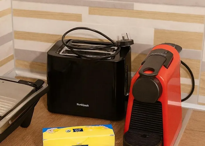 Lägenhet Alasia Apt-2bdr