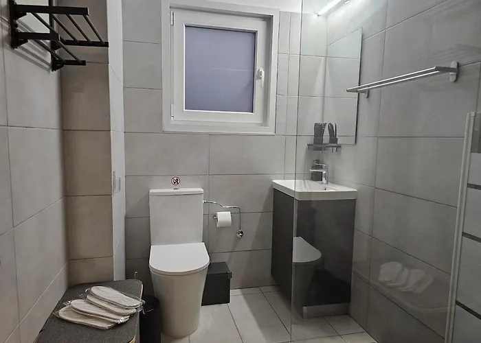 Alasia Apt-2bdr 公寓